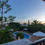 Villa Wicker